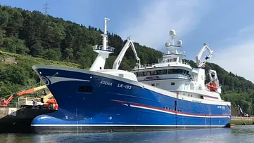 MFV Adenia i havn